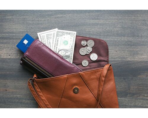 money-flatlay-sale-shopping