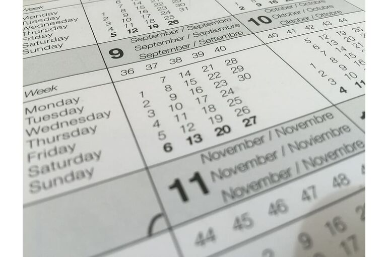 agenda-calendar-dates-paper