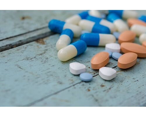 tablets-pills-medicine-wood